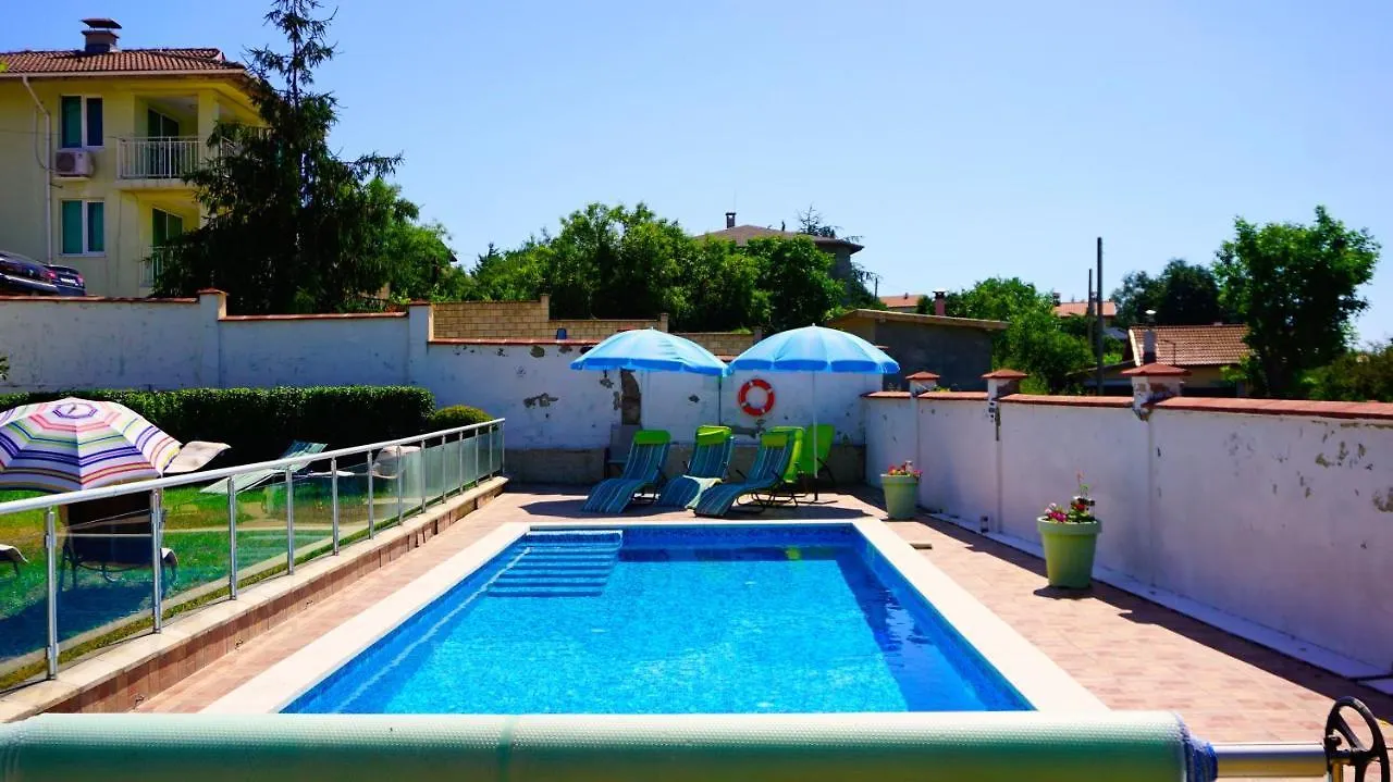 Holiday home Вила Сънрайз - Villa Sunrise Varna