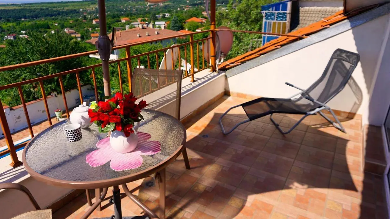 Holiday home Вила Сънрайз - Villa Sunrise Varna Bulgaria