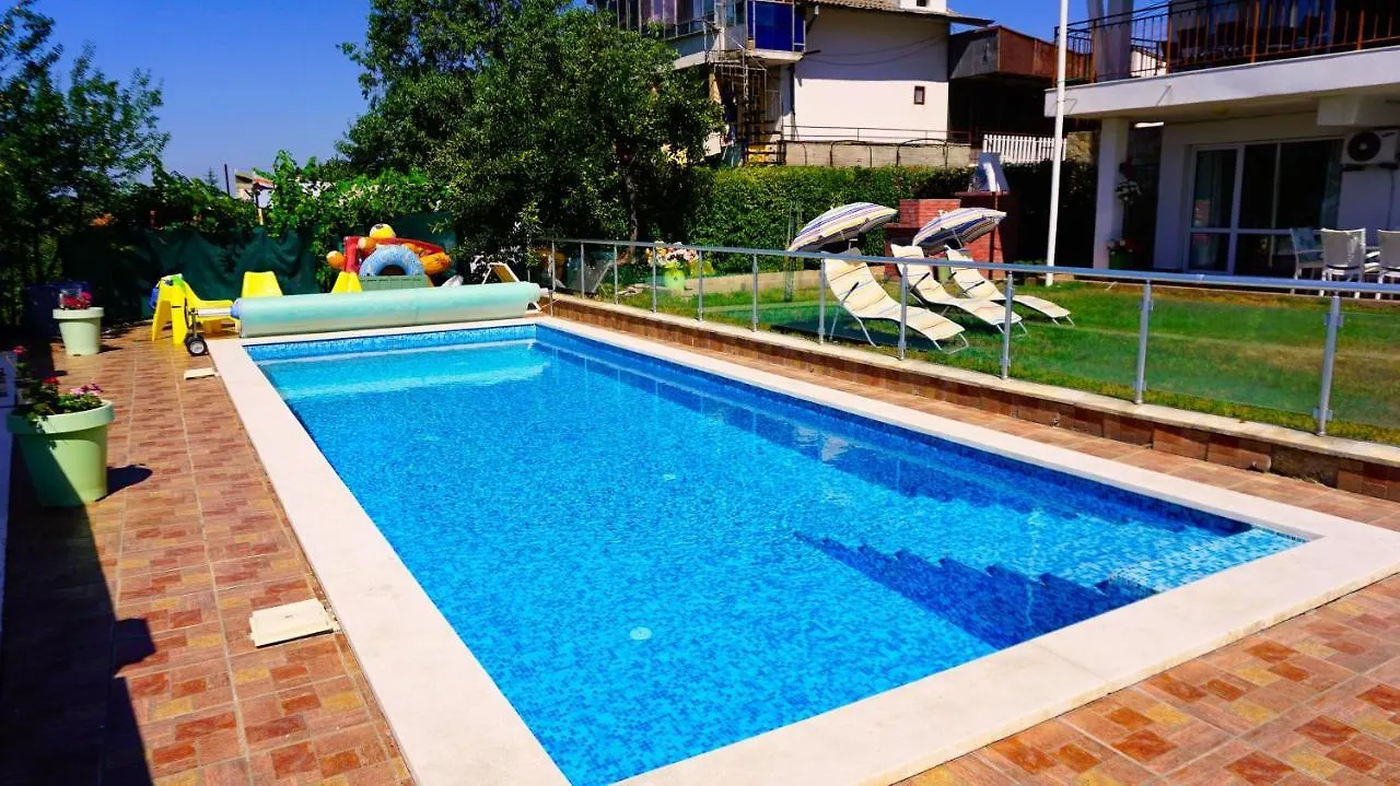 Holiday home Вила Сънрайз - Villa Sunrise Varna