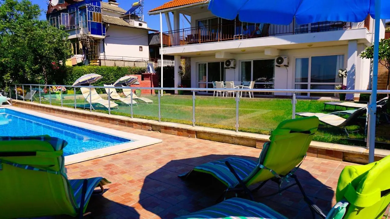 Holiday home Вила Сънрайз - Villa Sunrise Varna